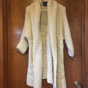 American Eagle Knit Sweater 3/4 Sleeves Off-White